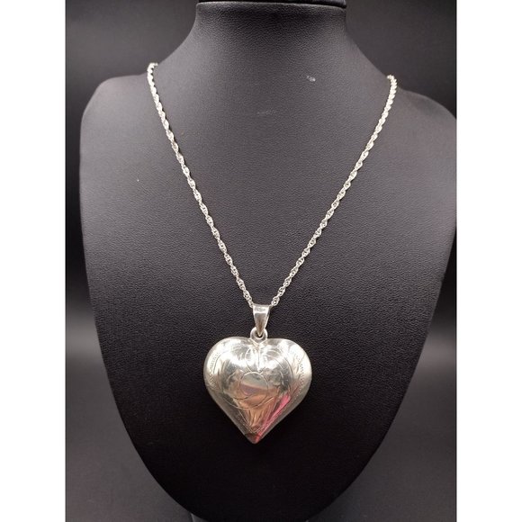 Sterling Silver Etched Bubble 3D Heart Pendant Necklace 24" - Picture 1 of 5